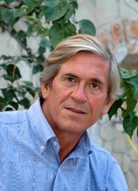 &Tau;ή&nu;&iota;&omicron;&sigmaf; &Pi;&lambda;ά&tau;&omega;&nu;