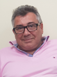 &Pi;&omicron;&lambda;ί&tau;&eta;&sigmaf; &Kappa;&omega;&nu;&sigma;&tau;&alpha;&nu;&tau;ί&nu;&omicron;&sigmaf;